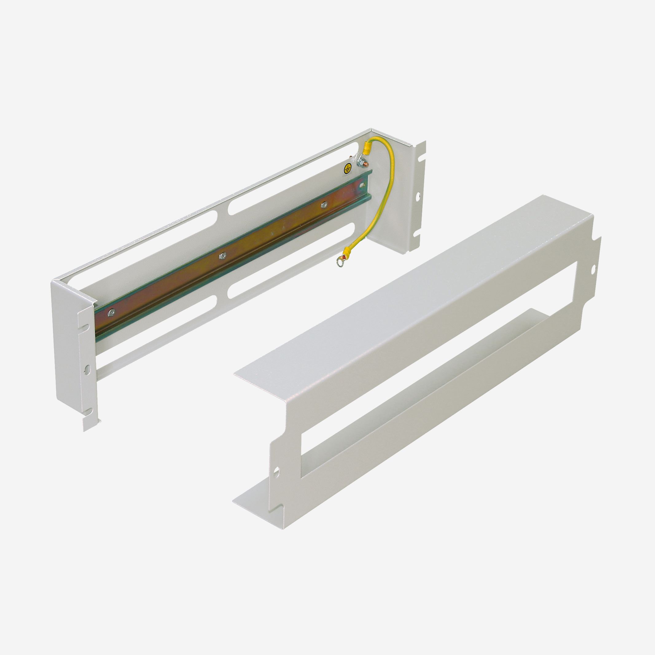 Schrank_19Zoll_Spannungsverteiler_3HE